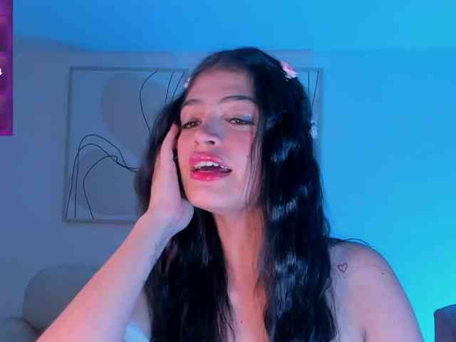 NiaMiller webcam