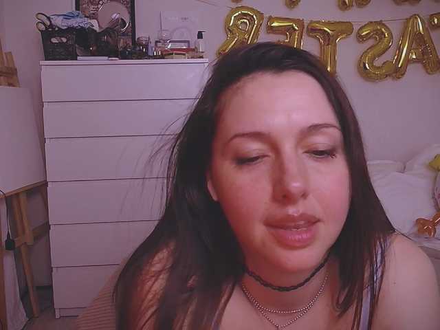 LOVEIS-'s BongaCams show and profile