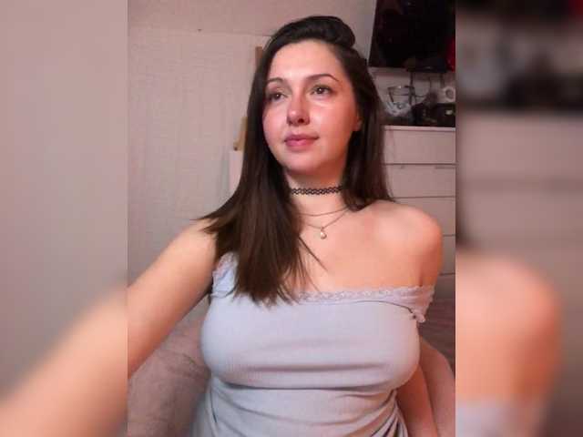 LOVEIS-'s BongaCams show and profile