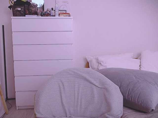 LOVEIS-'s BongaCams show and profile