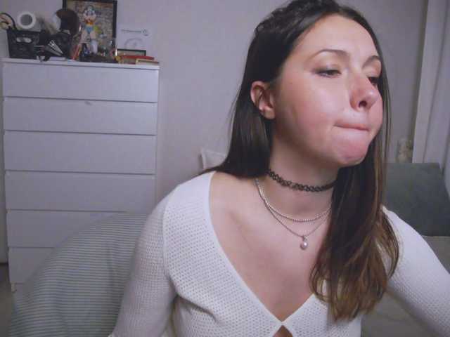 LOVEIS-'s BongaCams show and profile