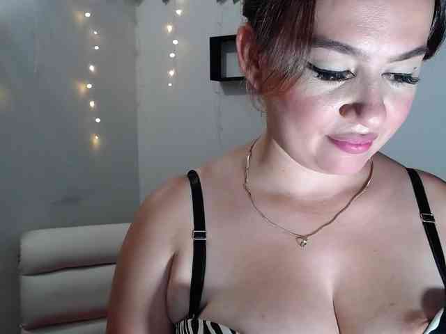 sweetfeeling30 webcam