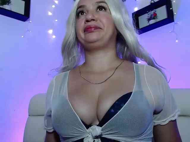 sweetfeeling30 webcam