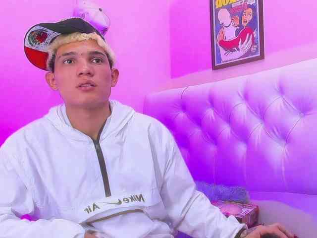 strongerboyx strongerboyx