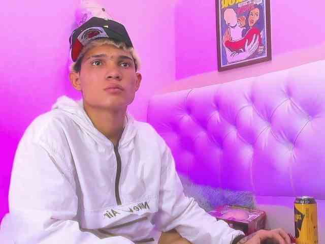 strongerboyx strongerboyx