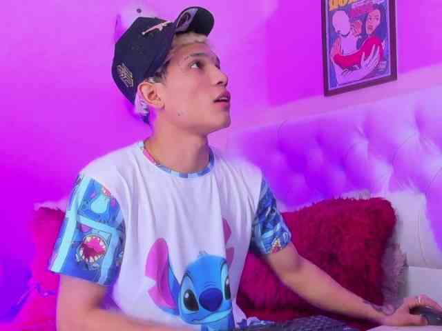 strongerboyx strongerboyx