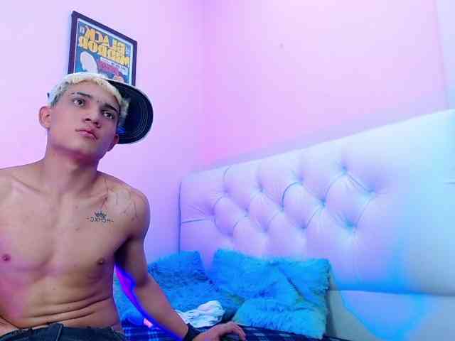 strongerboyx strongerboyx