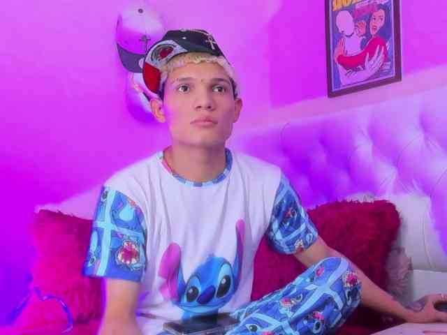 strongerboyx strongerboyx