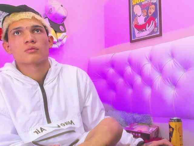 strongerboyx strongerboyx