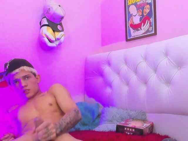 strongerboyx strongerboyx