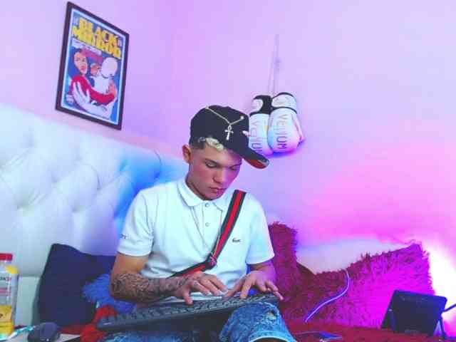 strongerboyx strongerboyx