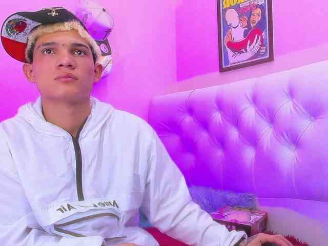 strongerboyx strongerboyx