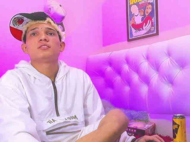 strongerboyx strongerboyx