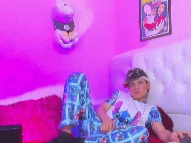 strongerboyx strongerboyx