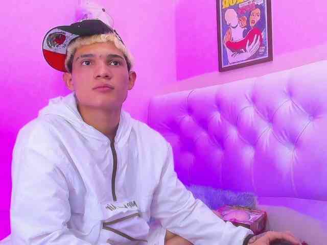 strongerboyx strongerboyx