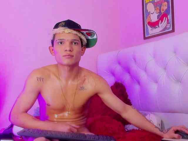 strongerboyx strongerboyx