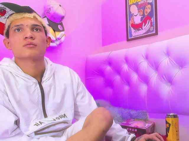 strongerboyx strongerboyx