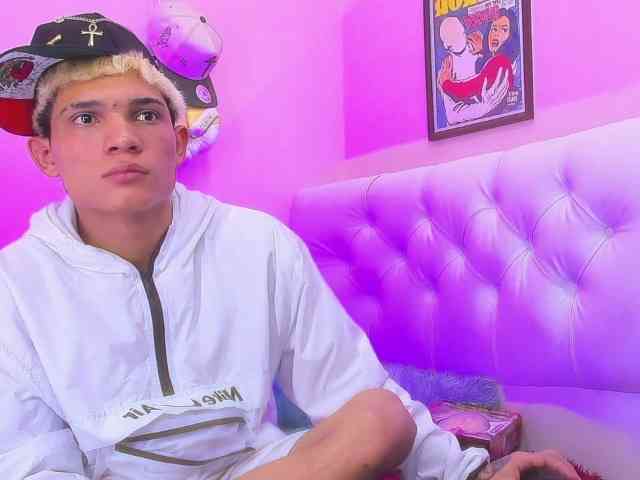 strongerboyx strongerboyx