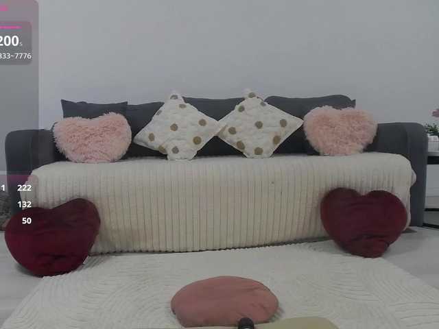 EmmaWills's BongaCams show and profile