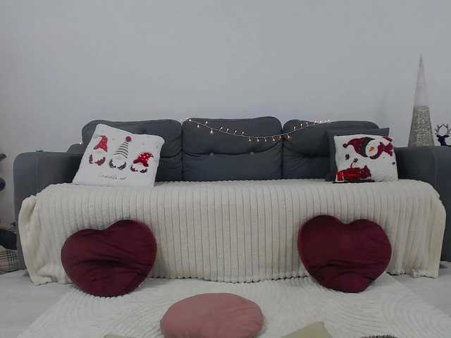 EmmaWills's BongaCams show and profile