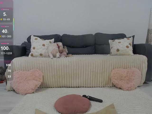 EmmaWills's BongaCams show and profile