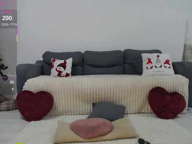 EmmaWills's BongaCams show and profile