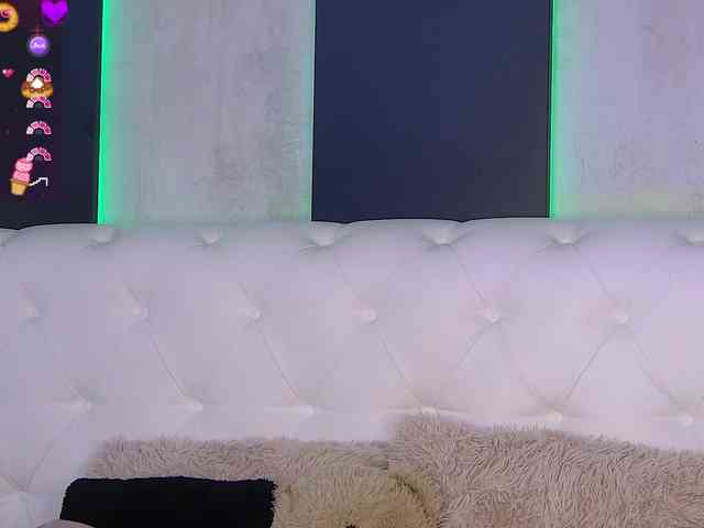 EmmaWills webcam