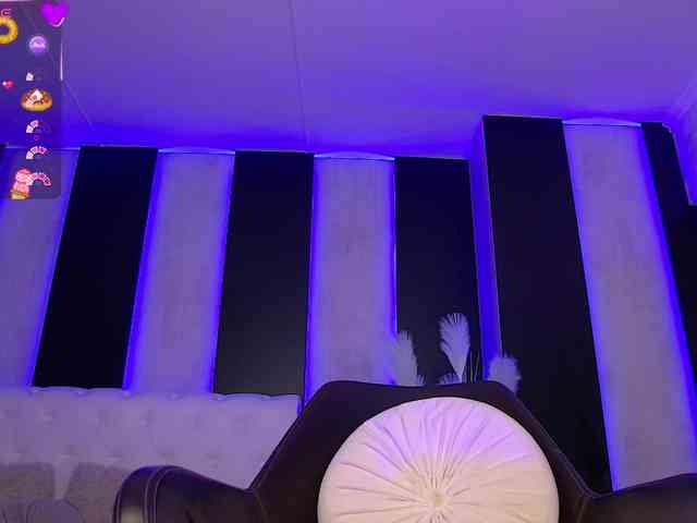 EmmaWills webcam