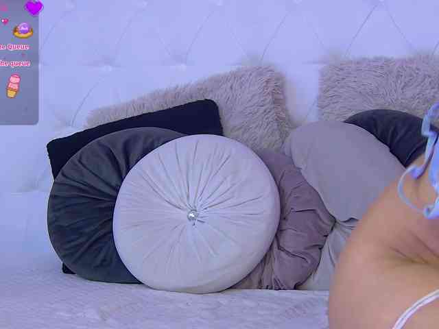EmmaWills webcam