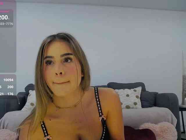 EmmaWills webcam