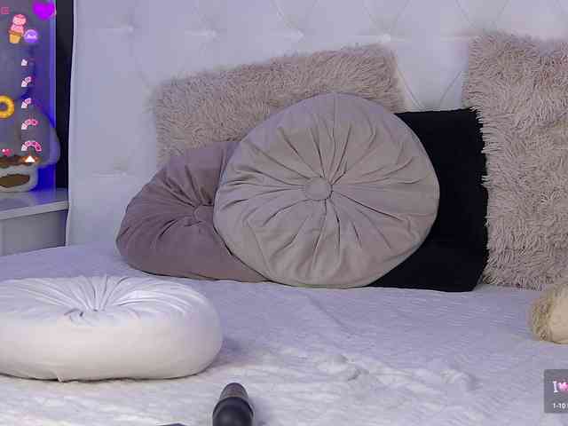 EmmaWills webcam
