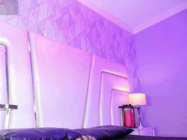 AnahisBennett AnahisBennett