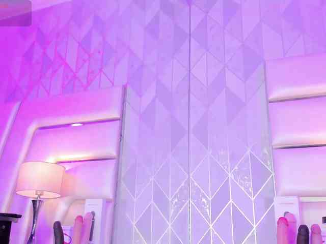 AnahisBennett AnahisBennett