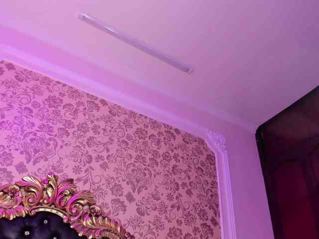 AnahisBennett webcam