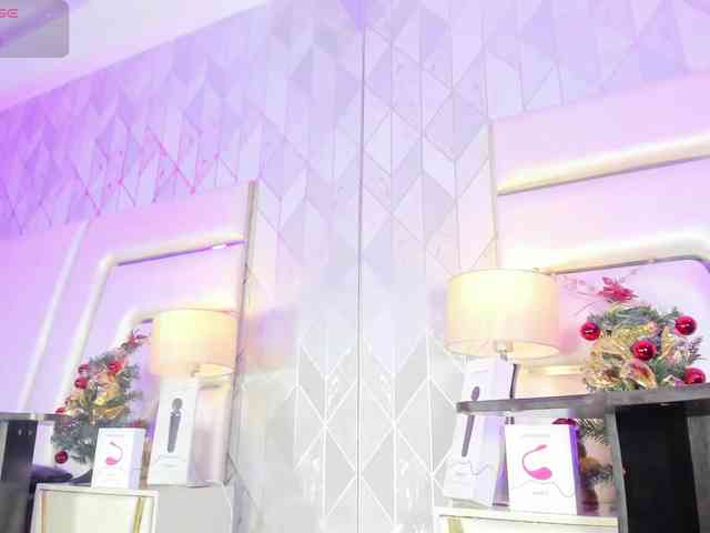 AnahisBennett AnahisBennett