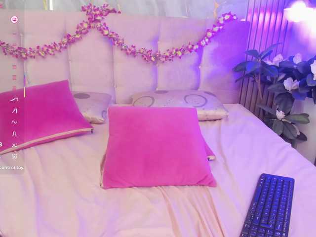 salomehillss-'s BongaCams show and profile