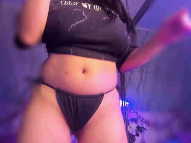 SalomeeHillss webcam