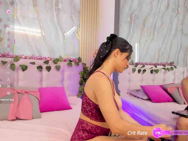 SalomeeHillss webcam