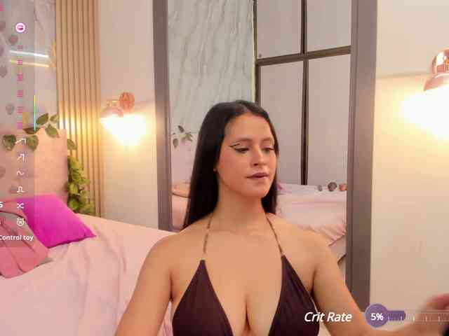 SalomeeHillss webcam