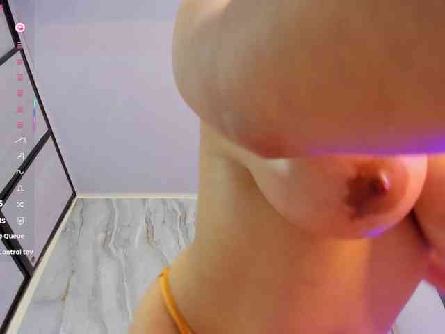 SalomeeHillss webcam