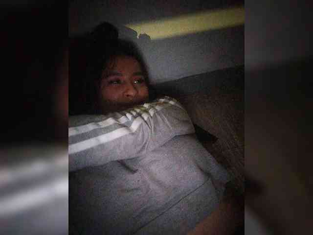 SalomeeHillss webcam
