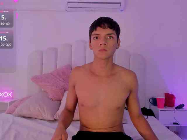 sheylawood webcam