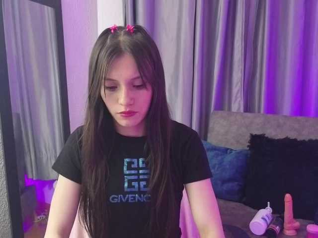 TinaJons's BongaCams show and profile