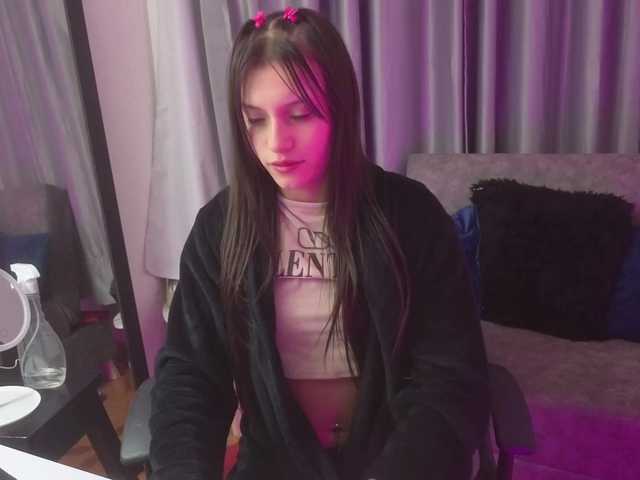 TinaJons's BongaCams show and profile