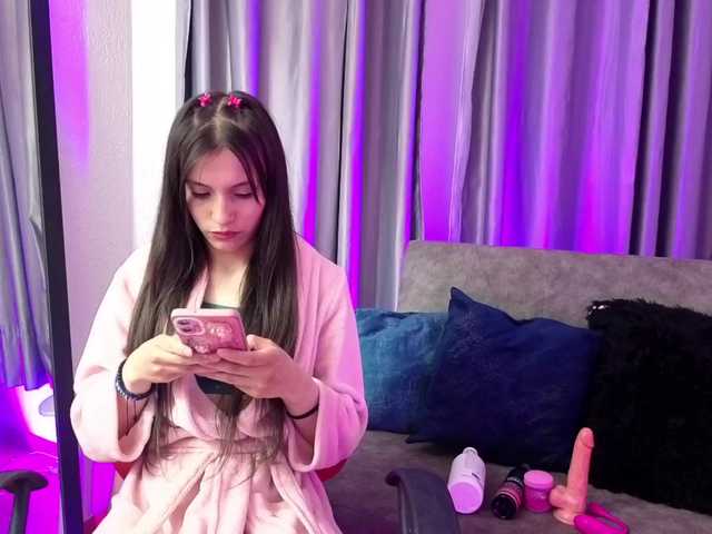 TinaJons's BongaCams show and profile