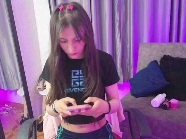 TinaJons's BongaCams show and profile