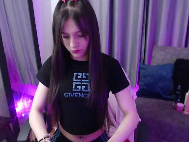 TinaJons's BongaCams show and profile