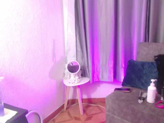 TinaJons's BongaCams show and profile