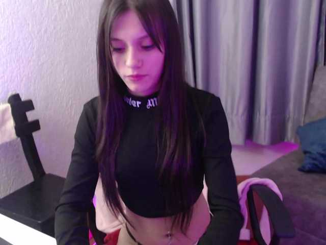 TinaJons's BongaCams show and profile