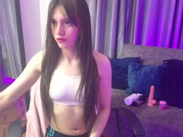 TinaJons's BongaCams show and profile